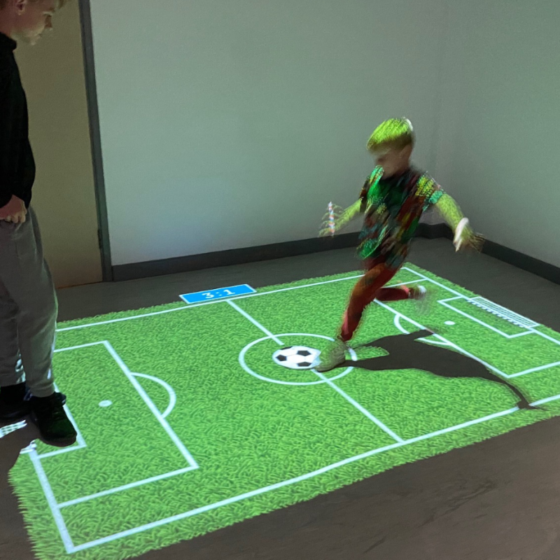 Interactive projector for children’s physio treatment